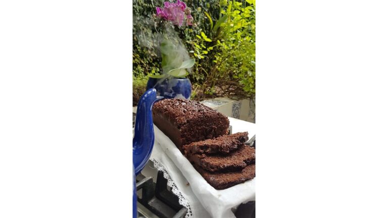 Bolo de banana com chocolate