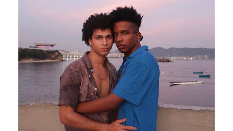 Curta LGBTQIA+ gravado em Niterói aposta no romance para fisgar o público