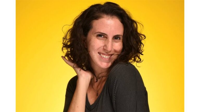 JOUT JOUT VOLTOU: O QUE O RETORNO DA CRIADORA NOS ENSINA SOBRE AUTENTICIDADE NA INTERNET