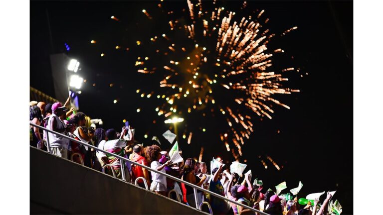 Primeiro dia de desfiles do Grupo Especial do Rio – Carnaval 2025