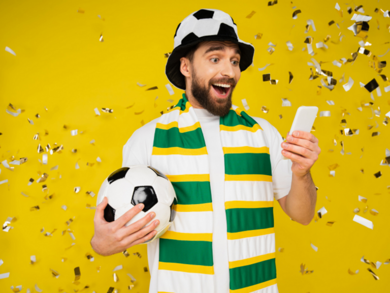 Cartão de TODOS facilita troca de figurinhas da Copa via app